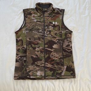 Under Armour Men’s  UA Offgrid Fleece Camo Fitted Vest Size Medium